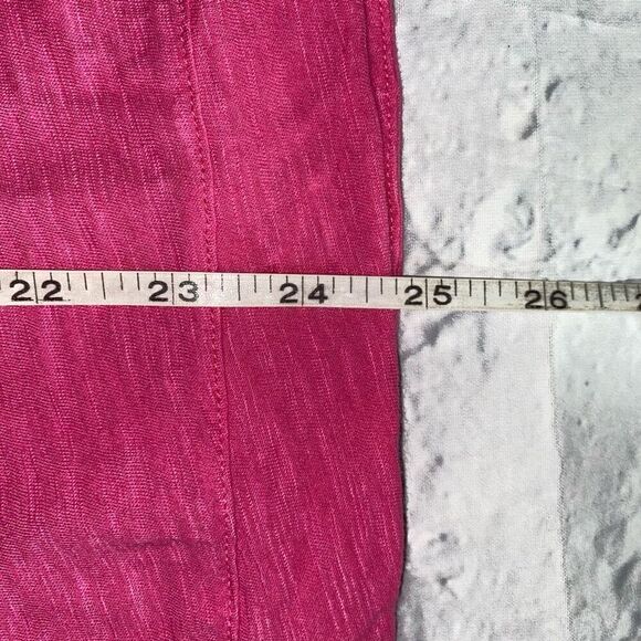 Express women M scoopneck 3/4 sleeve top w/lace back & side slits - Picture 9 of 9